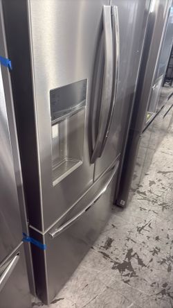 Frigidaire Refrigerator 
