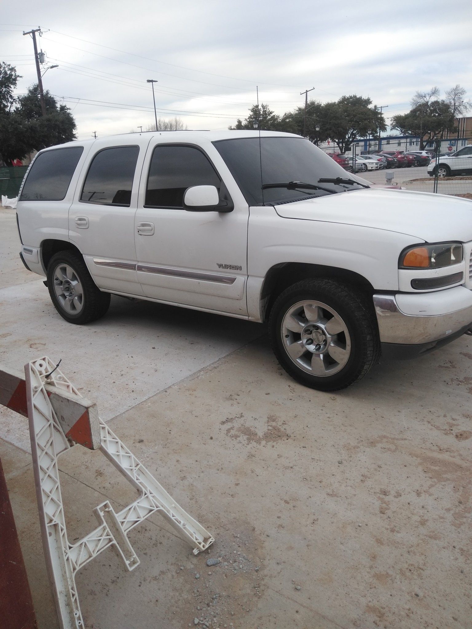 2000 GMC Yukon for parts only