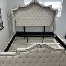 EXTRA TALL HEADBOARD - VINTAGE DESIGN 😍😍😍 Ivory 