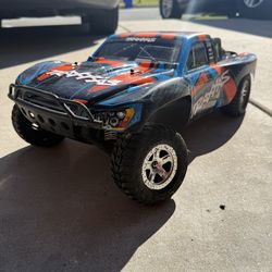 Traxxas Slash 2WD VXL Brushless