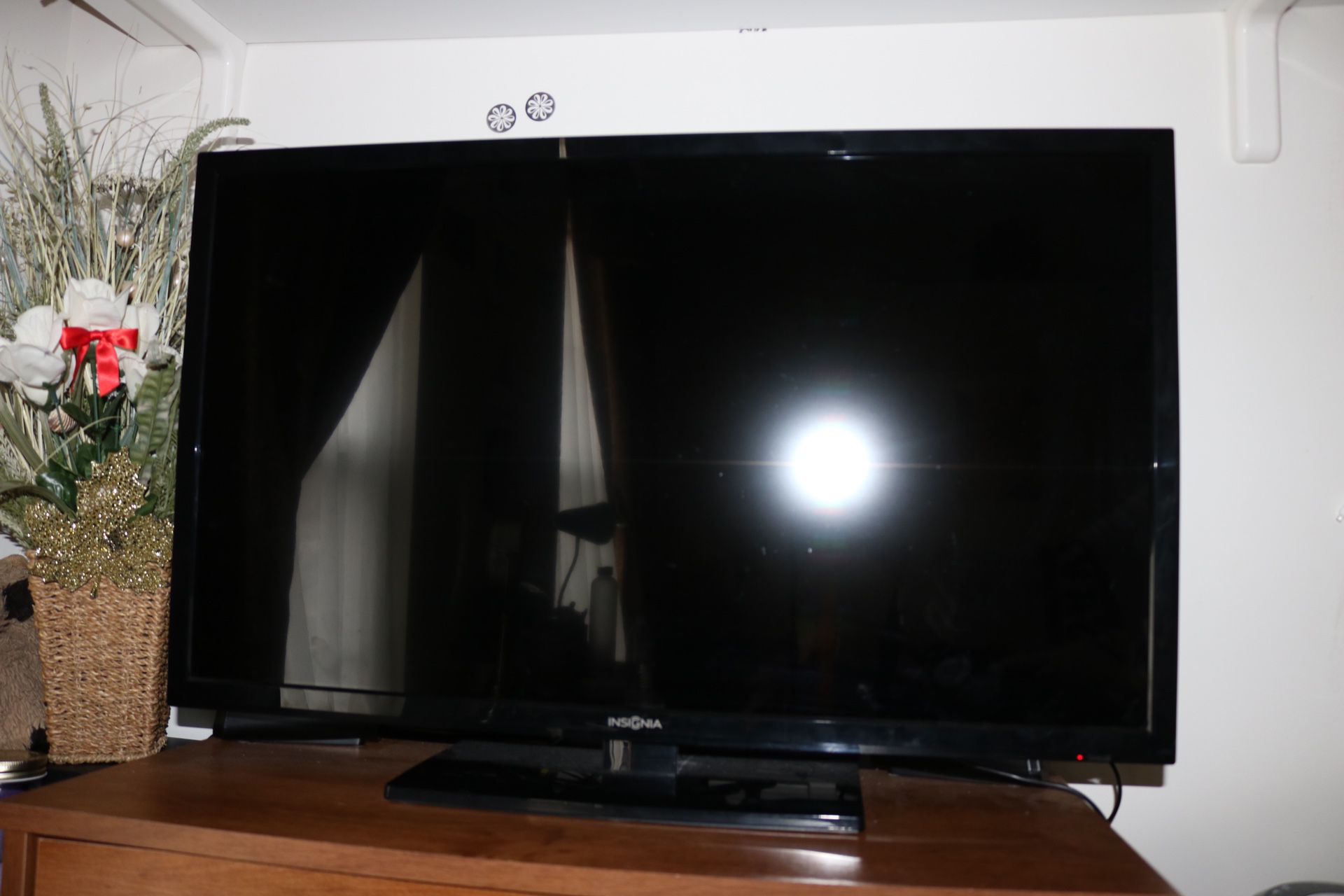 Insignia 32 Inch Led Tv For Sale In Breinigsville Pa Offerup