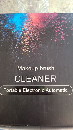Makeup brush cleaner