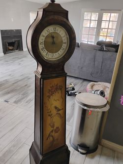 Beautiful Unique Looking Clock