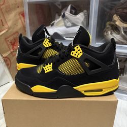 Air Jordan 4 Retro Yellow Thunder 2023