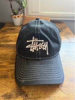 Stussy black trucker hat