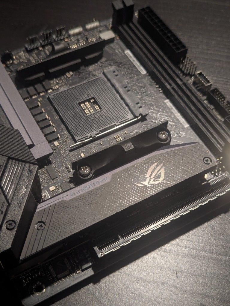 Asus ROG Strix B550-i Mini ITX Motherboard 