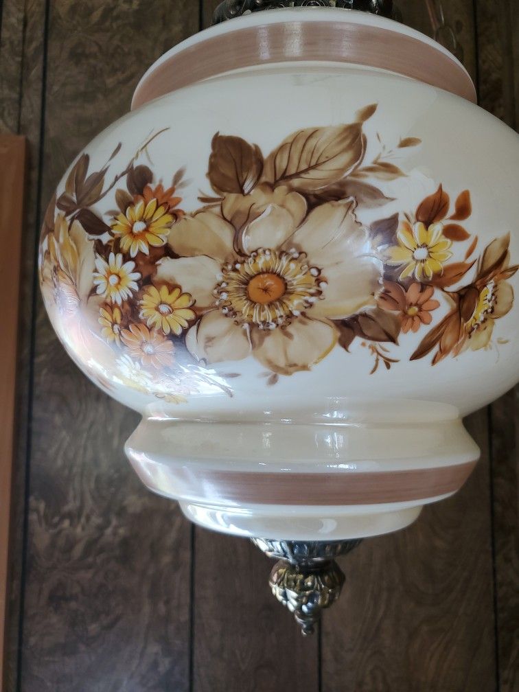 Vintage Floral Swag Lamp