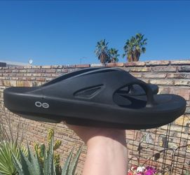 OOFOS Original Comfort Sandals Size M 10/W 12