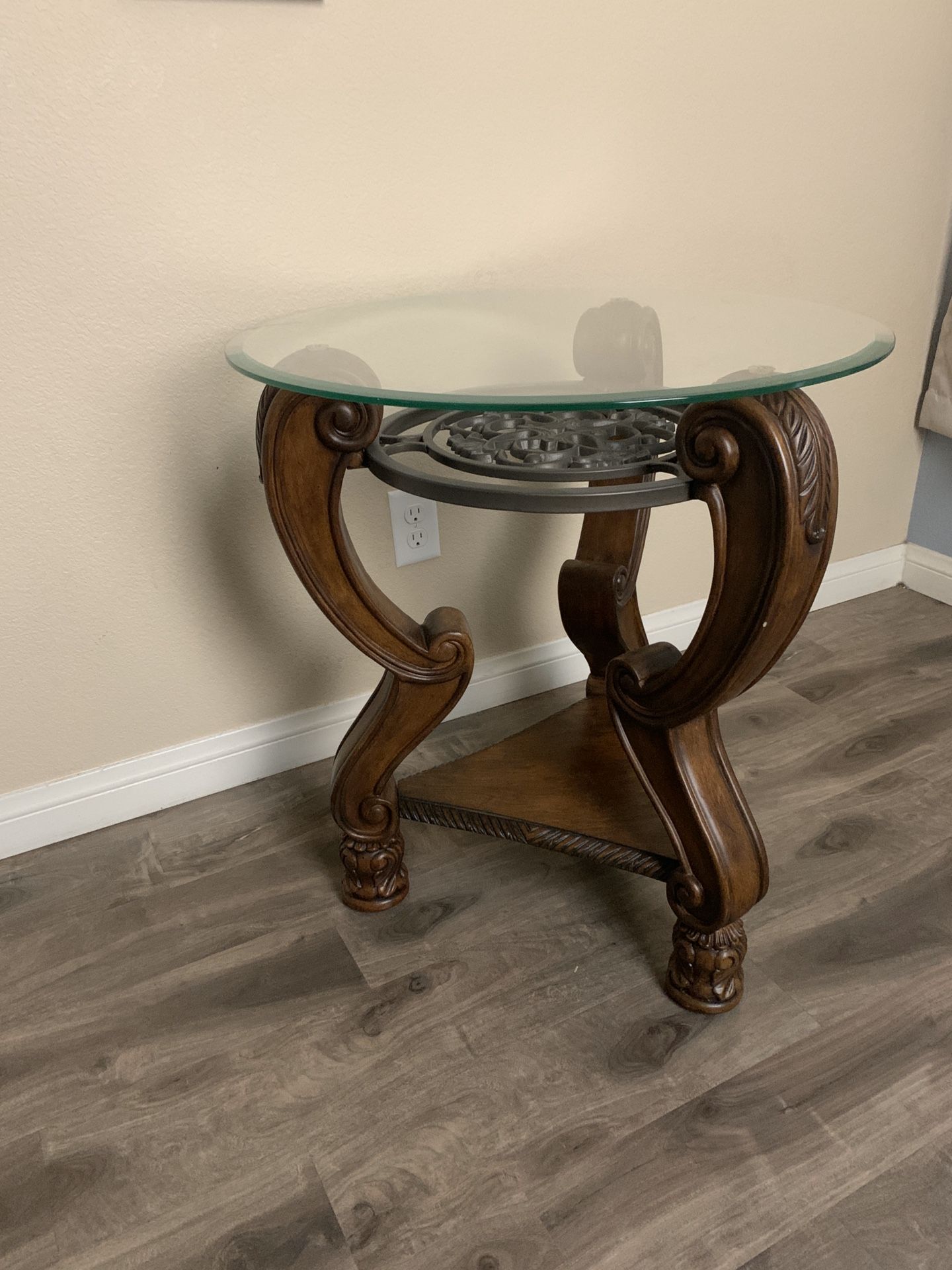 End table with glass top