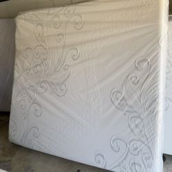 king size mattress, New, Plastic sealed, Gel Memory, beautiful soft cover $270