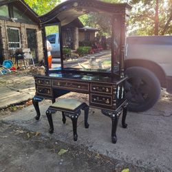 Antique Worth A lot More Than I'm Tryna Get 