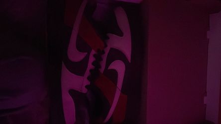 Red panda dunks