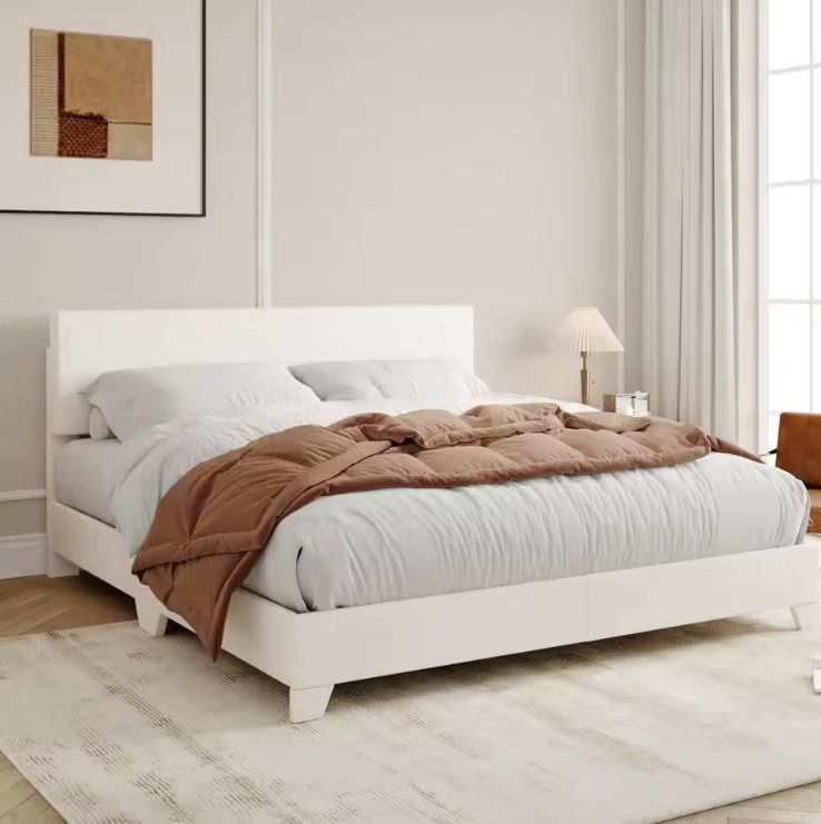 Queen Size Faux Leather Bedframe With Adjustable Headboard New