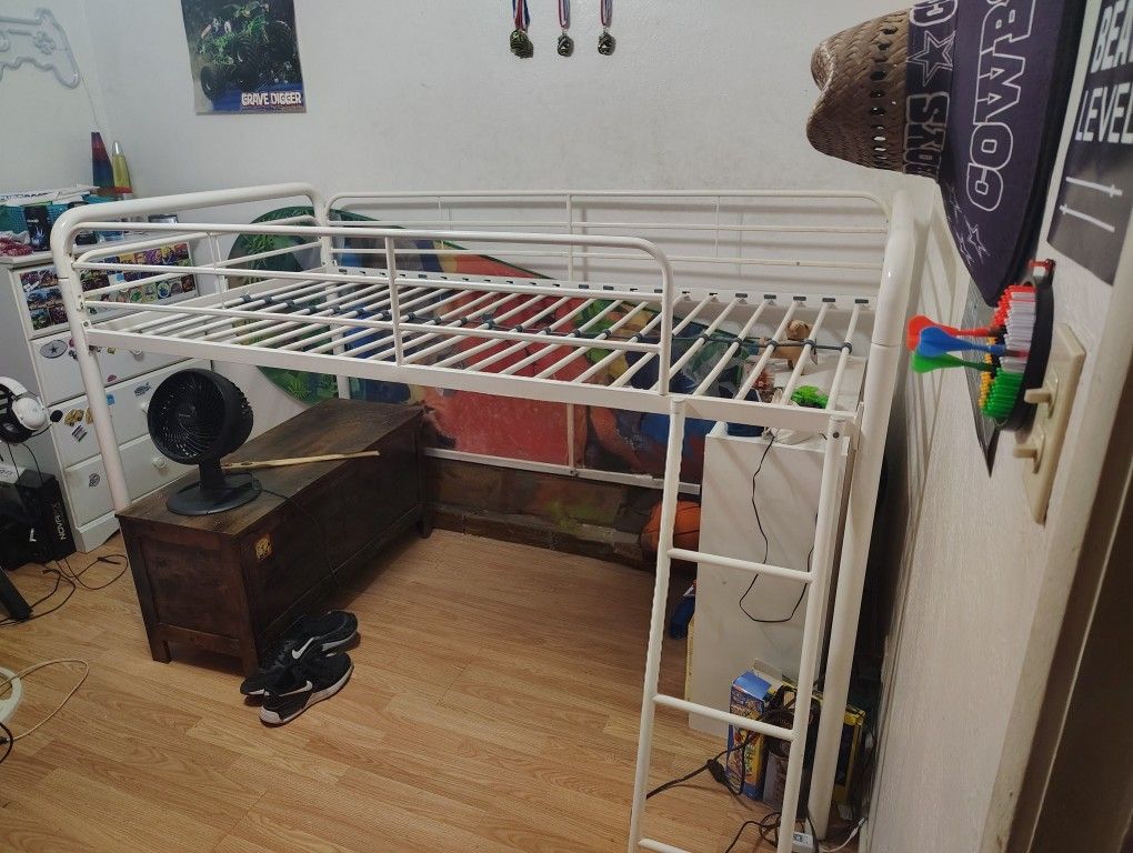 Twin loft bed