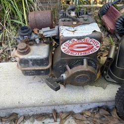 Little Motor From Go Kart Briggs & Stratton
