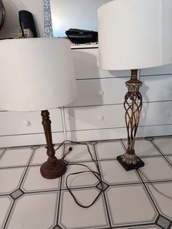 Traditional Turned Column Table Lamp