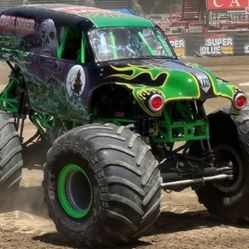 Monster Jam Trucks Ticket 08/29/25 7pm San Jose
