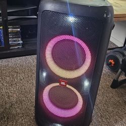 JBL 300 Partybox