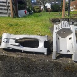 Raptor 700 Swingarm And Skidplate