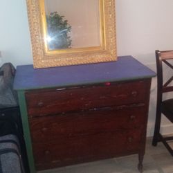 Mirror On Mid Size Chest Of Drawers