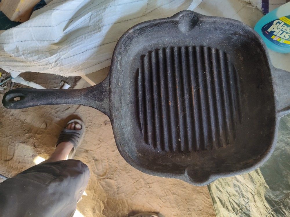 Cast Iron Skillet