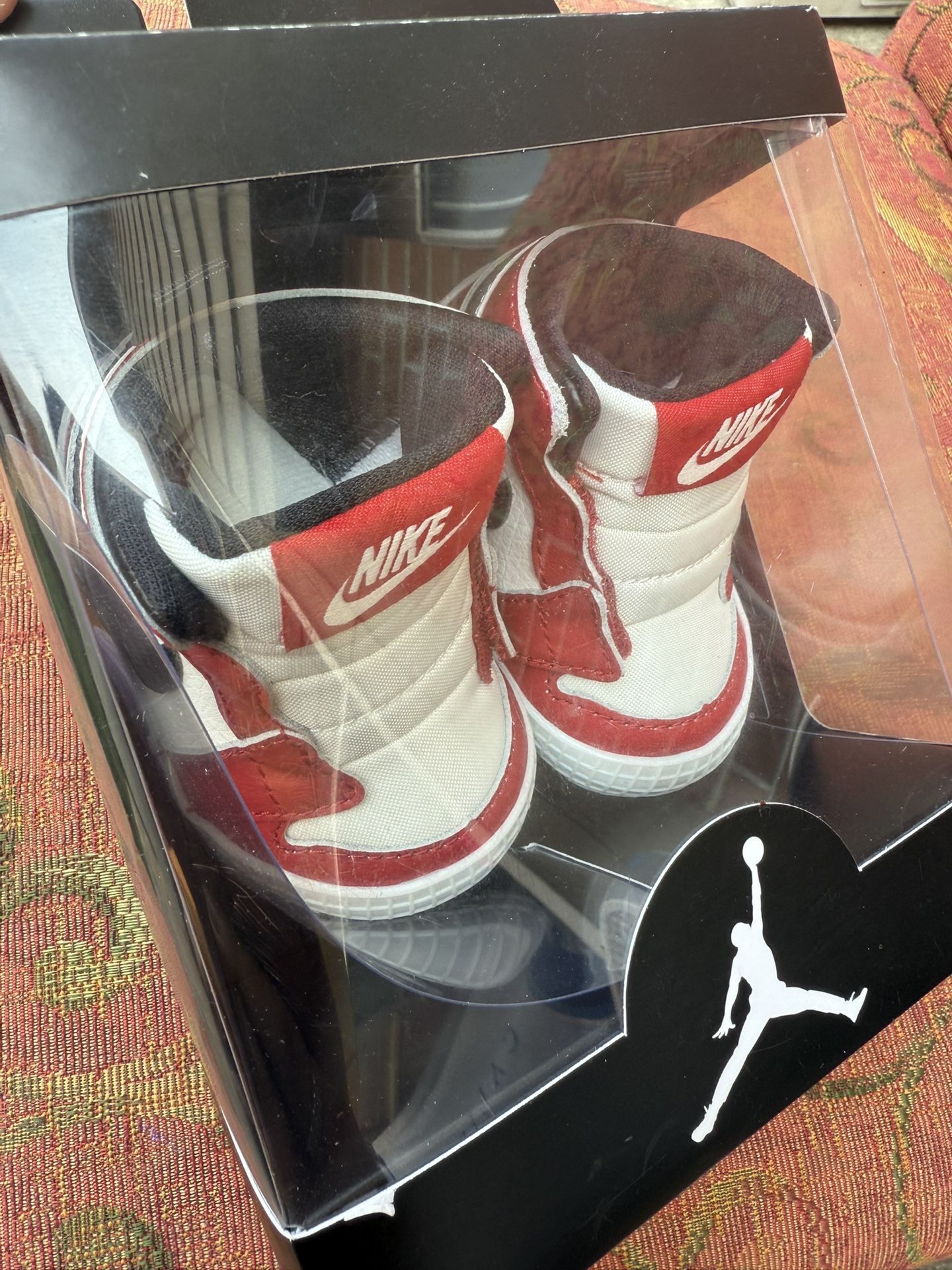 Jordan 1 Crib Bootie