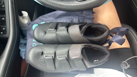 Indoor cycling women shoes 8.5