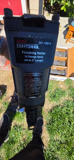 Finishing nail gun