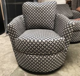 Swivel Accent Chair