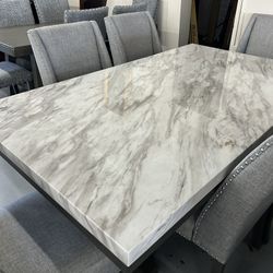 Marble Top Dining Table With Cushioned Chairs 