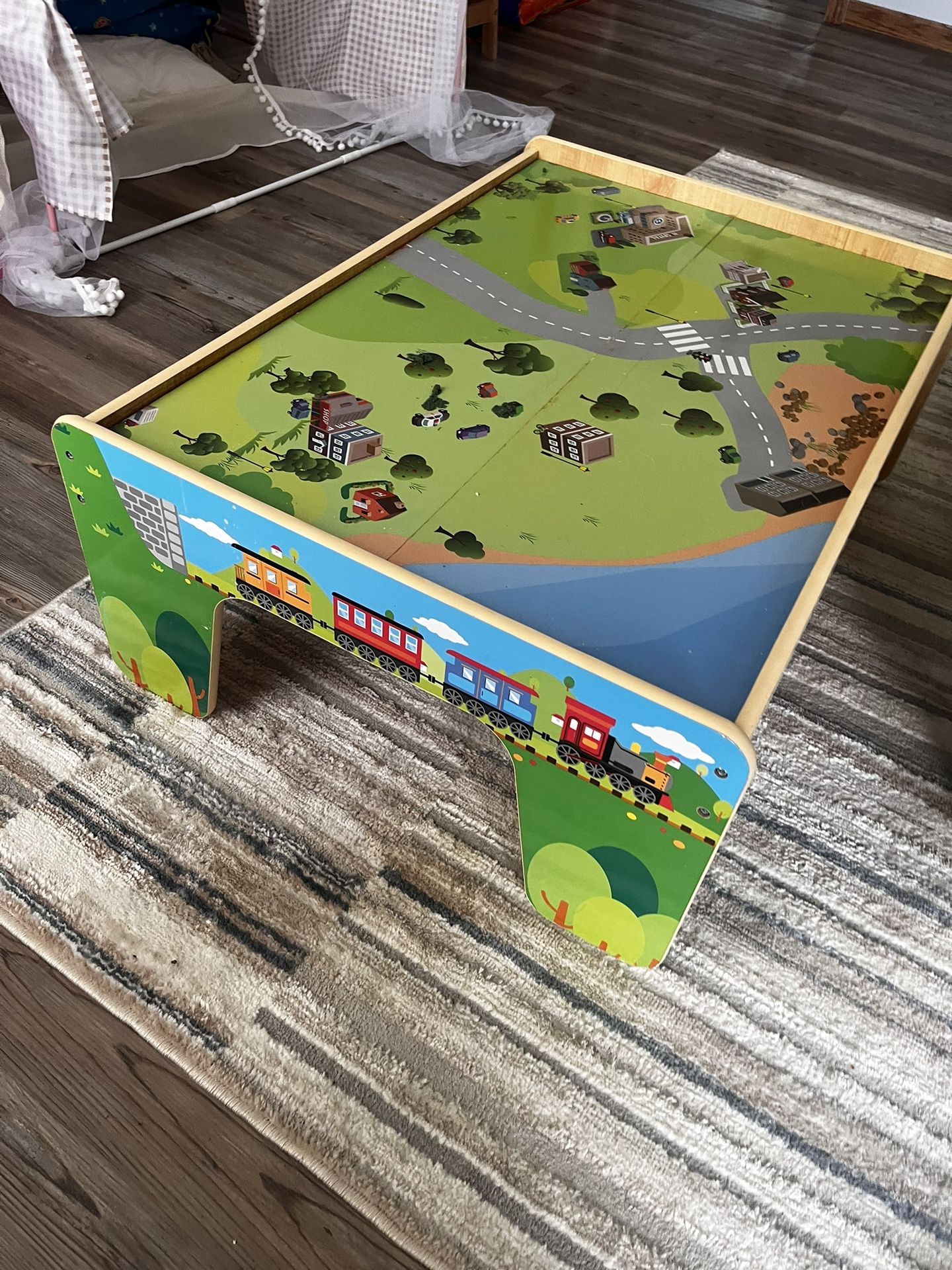 Kids Train Table