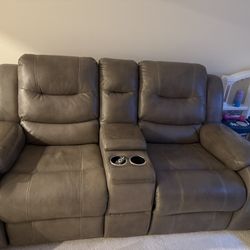 Loveseat 