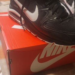 Men Nike Airmax Size 13 Worn Twice Firm Price 
