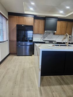 Kitchen Cabinets And Granite