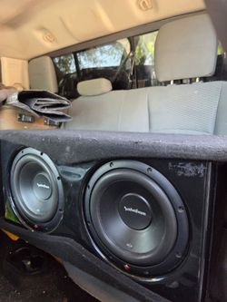 Rockford Fosgate 12" R2 b ɓ