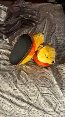 Size 7/8 kids slippers