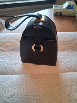 JEWELERY BOX  $5 PICK UP IN SUN VALLEY