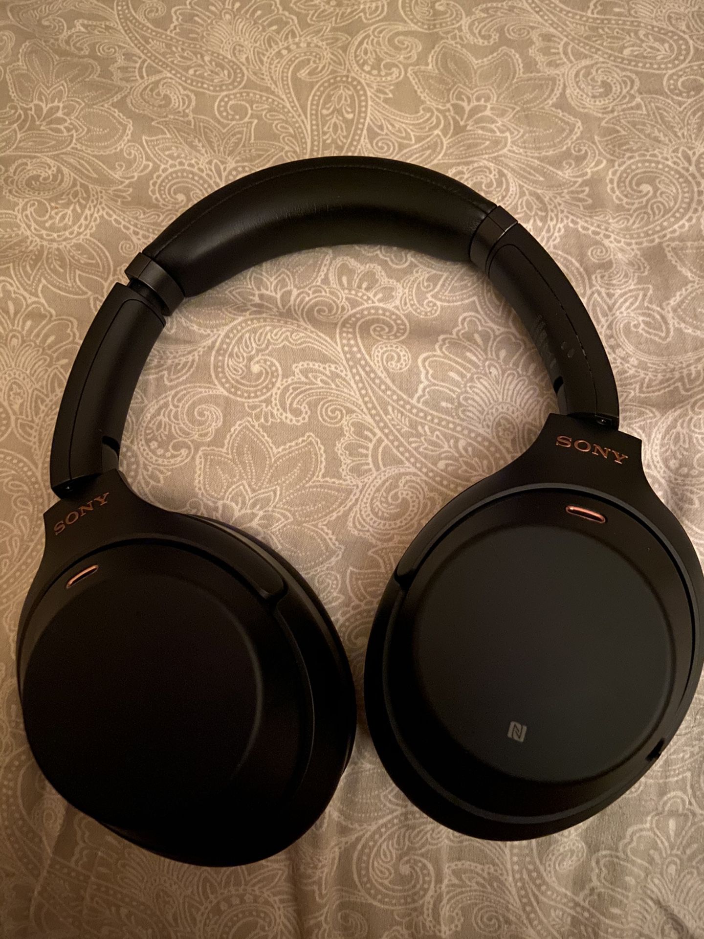 Sony - WH-1000XM3 Wireless Noise Canceling
