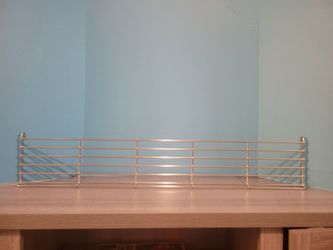Quality Metal Grill shelf divider