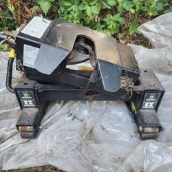 5th Wheel Hitch 