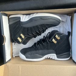 Jordan 12 Reverse Taxi size 4Y