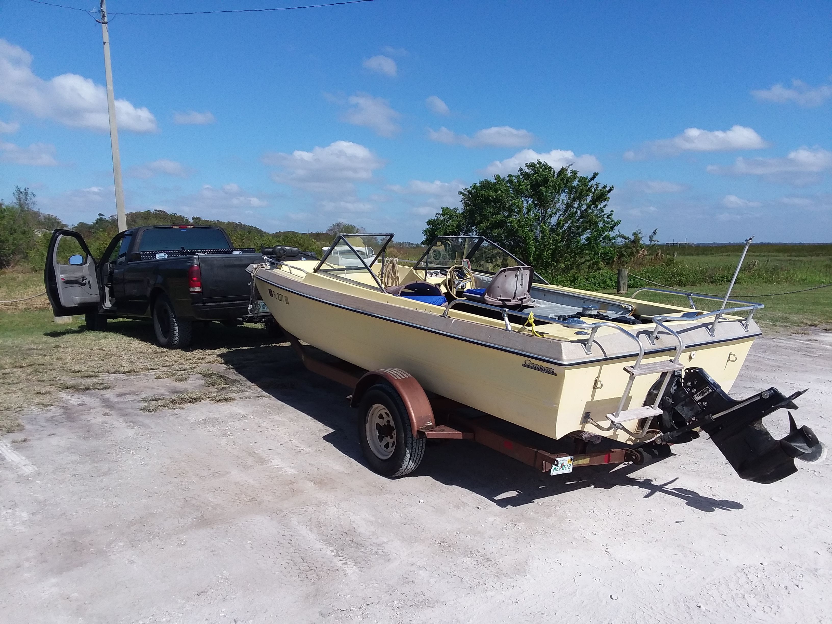 Omega Galaxy Tri-hull Boat w/ a Mercruiser 140hp Motor