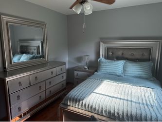 Full size bedroom set