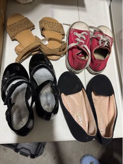 Girl shoes