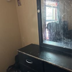 Used Vanity Mirror Dresser
