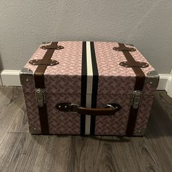 Juicy Couture Dog Traveling Case