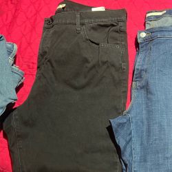 Women Levi’s Jeans 