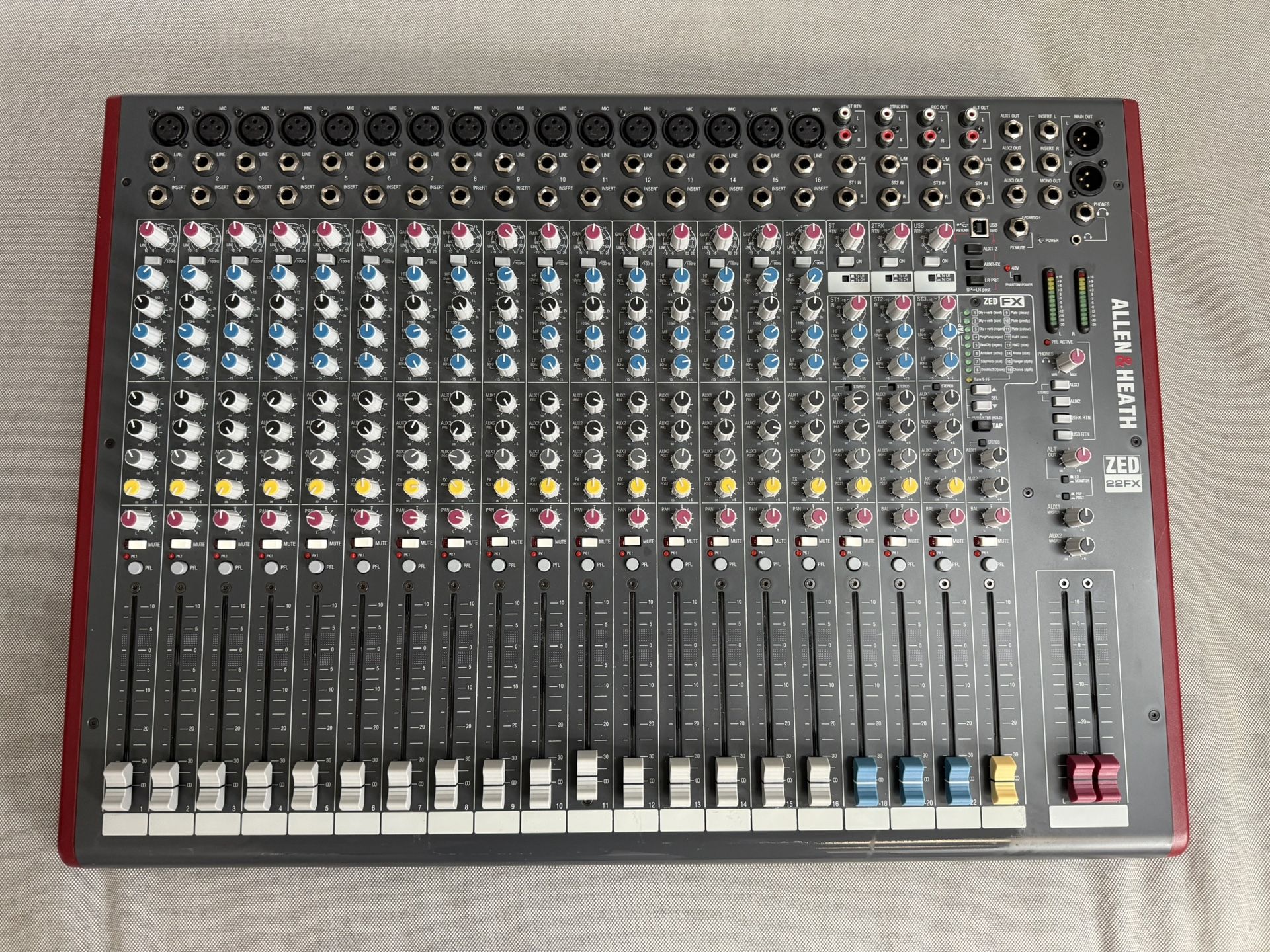 Allen & Heath ZED22FX Mixer