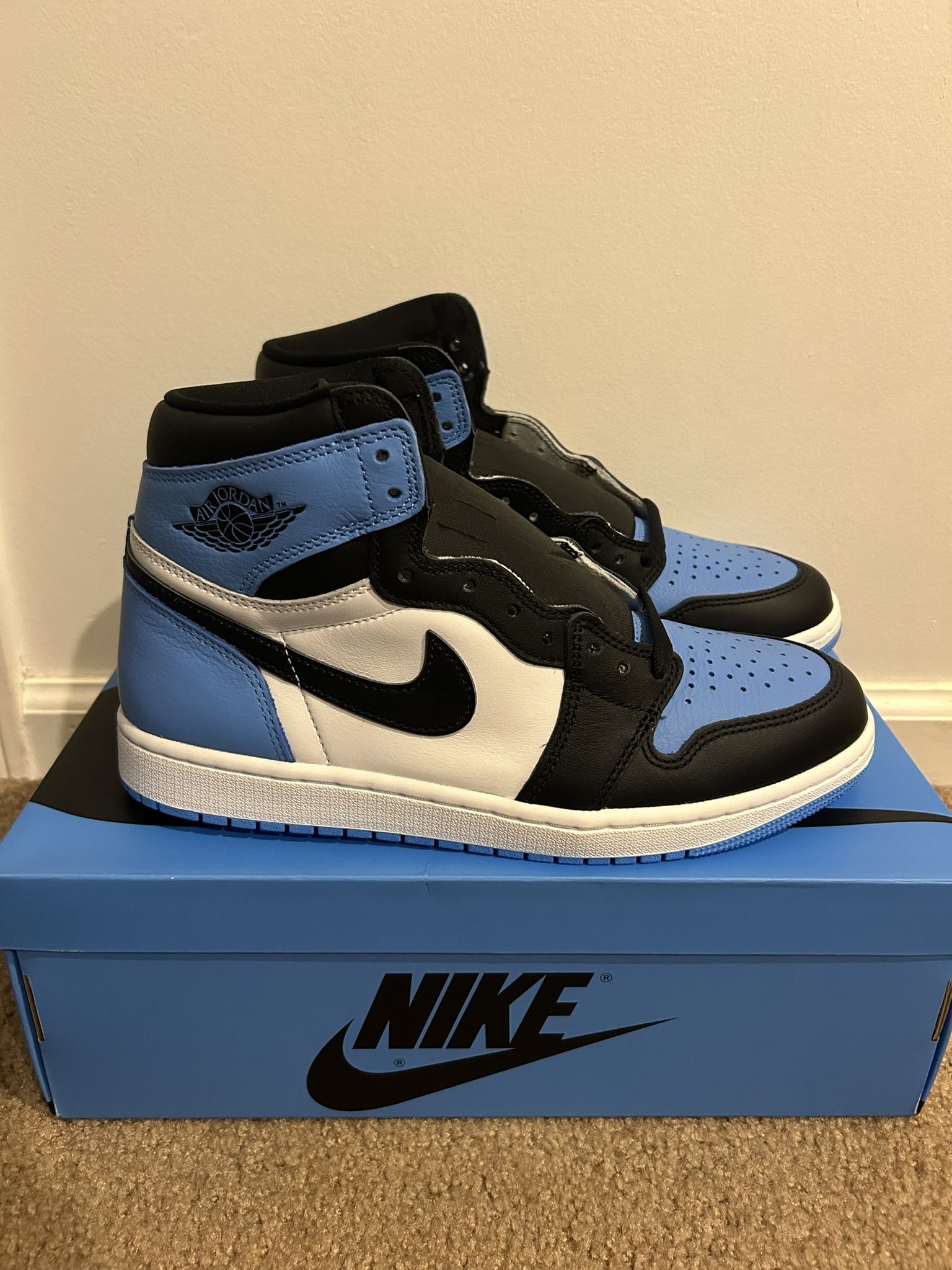 Jordan 1 High “UNC Toe” Size 9.5 Brand New