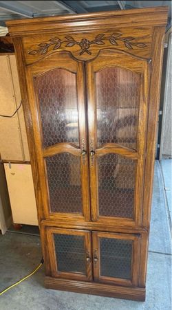 Curio / Display Case / Storage Cabinet